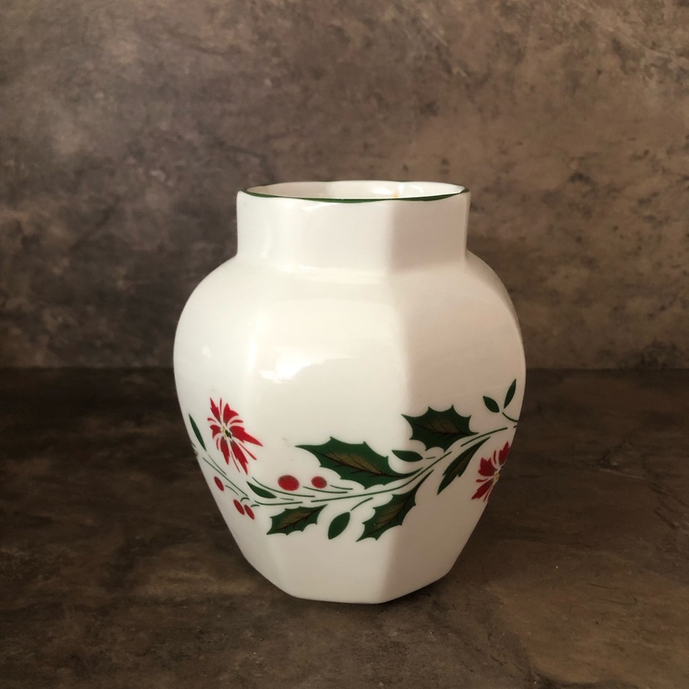 Royal Kent Vintage Floral Small Vase